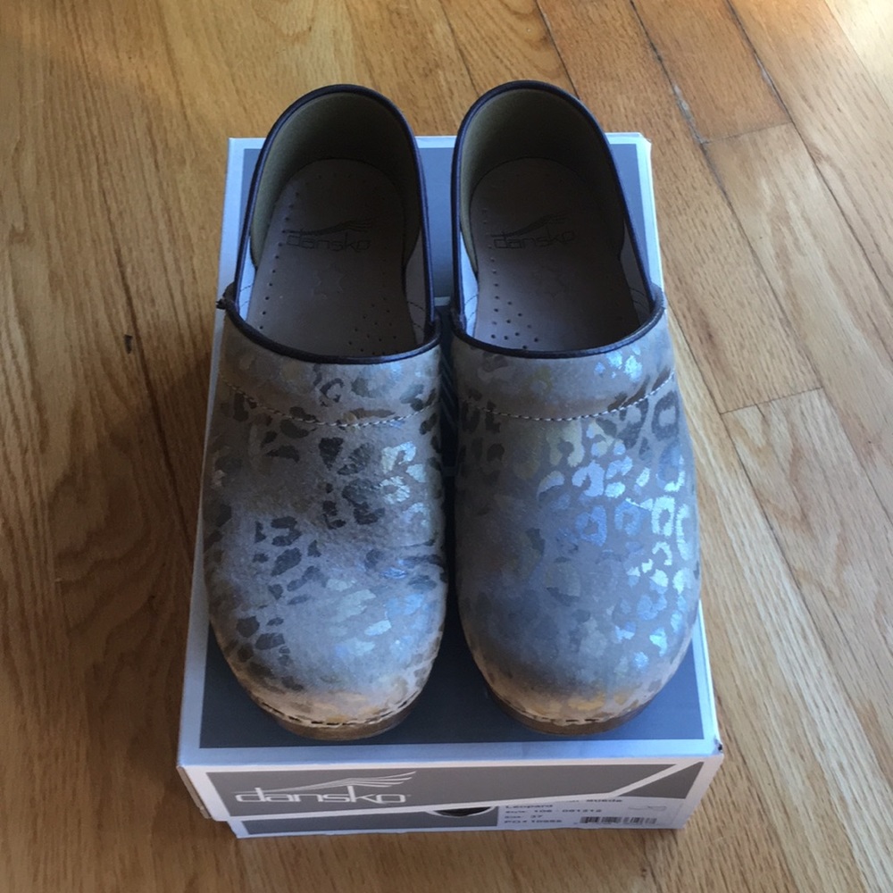 DANSKO clogs size 37 METALLIC LEOPARD excellent
